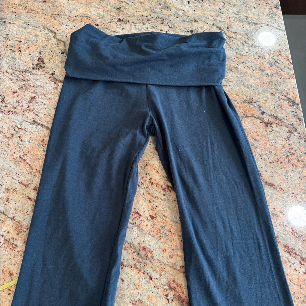 SKIMS Soot Fold-Over Flares